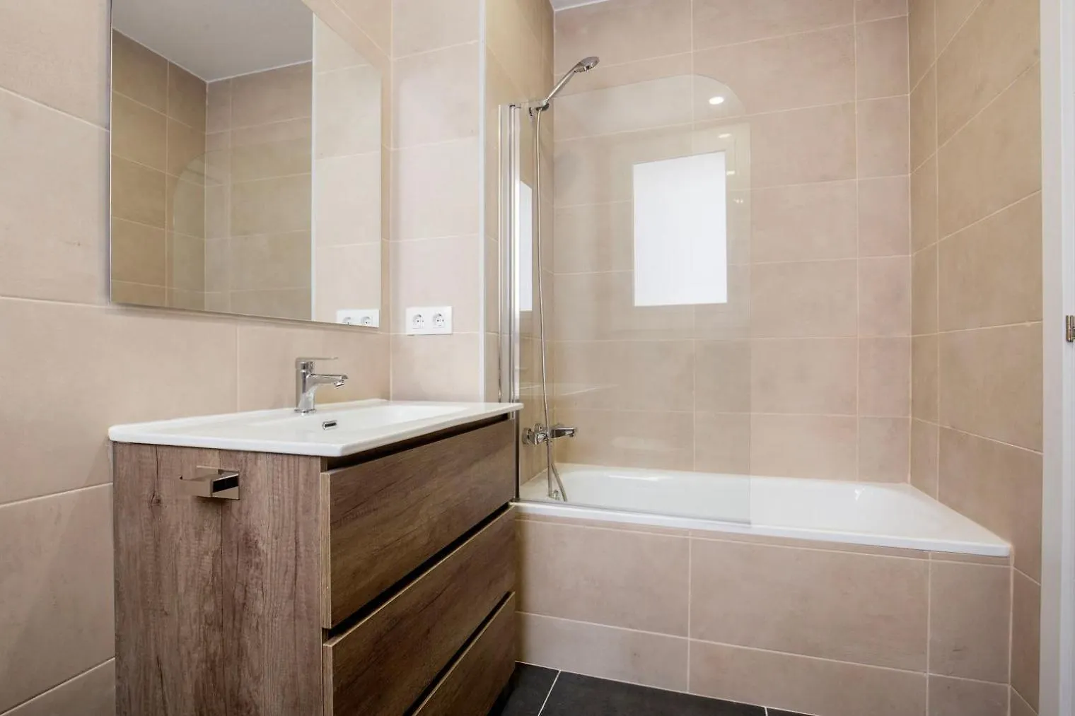 Blueground El Putxet I El Farro Wd Balc Ac Bcn-141 Apartment Barcelona Spain